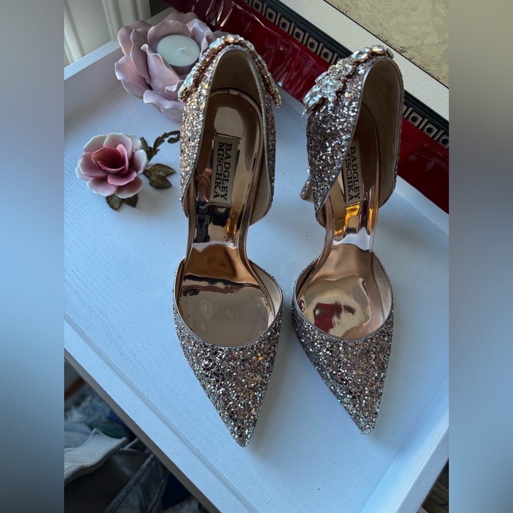 Badgley Mischka Sparkling Rose Gold Heels - Picture 2 of 12